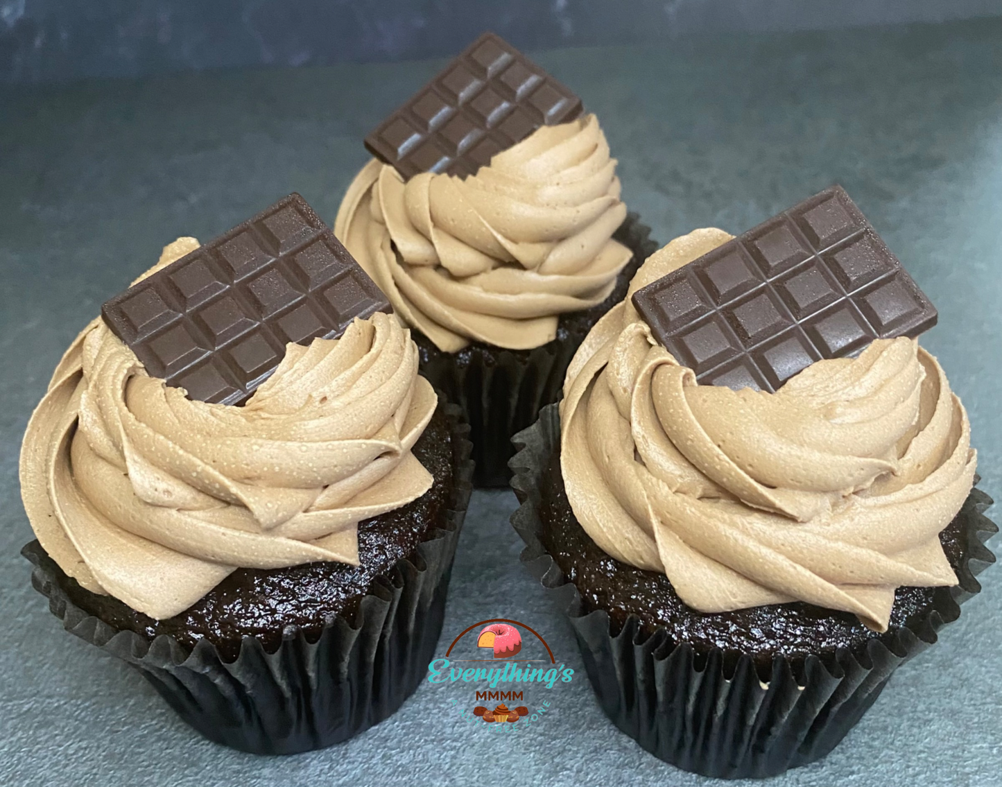 Gourmet Deluxe Cupcakes
