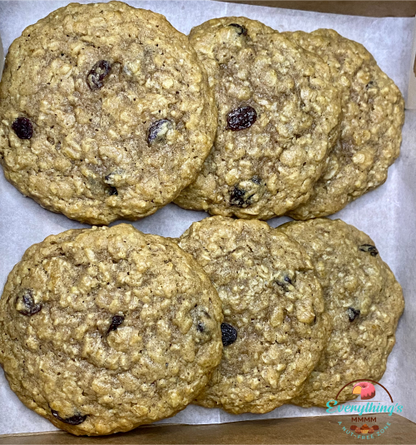 Oatmeal Raisin. Delicious cookies. Cinnamon vanilla. Nut free